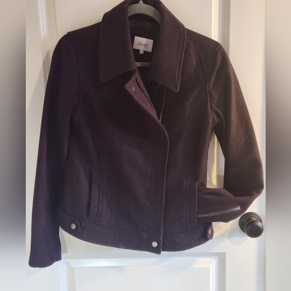 Kismet jacket, Size Medium, in the color wine. - Picture 1 of 6